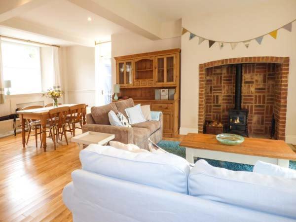 Villa East Wing à Crewkerne Extérieur photo